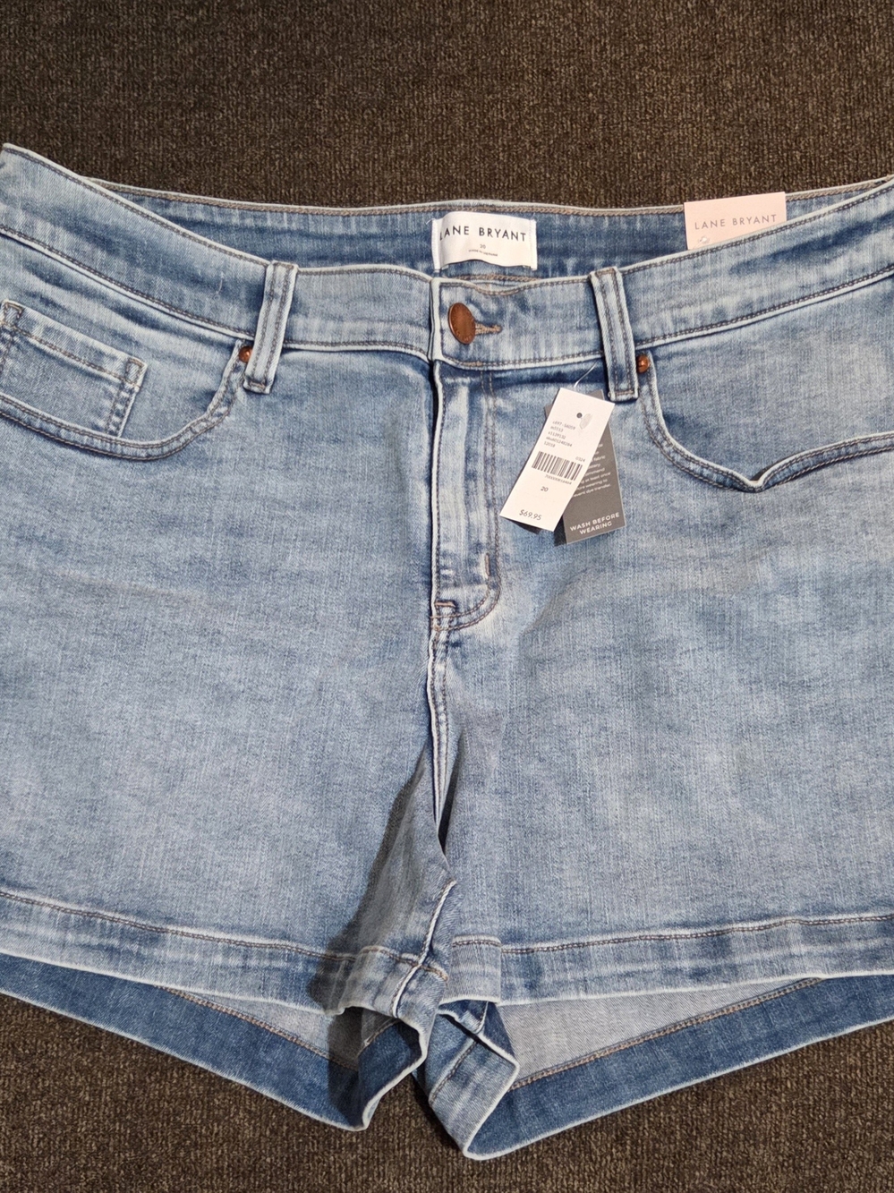 Signature Fit MidRise Light Denim Shorts Sz 20